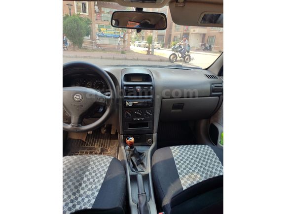 Sahibinden Opel Astra 1.6 CD 2001 Model  320.000 km Gri