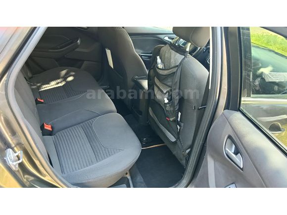 Sahibinden Ford Focus 1.6 Ti-VCT Titanium 2015 Model