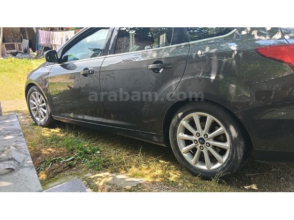 Sahibinden Ford Focus 1.6 Ti-VCT Titanium 2015 Model