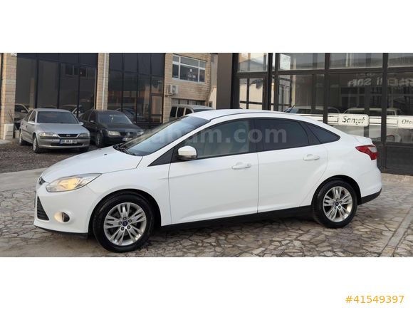 SAMET OTOMOTİV DEN FORD FOCUS 2013 MODEL 1.6 TDCİ TREND X.