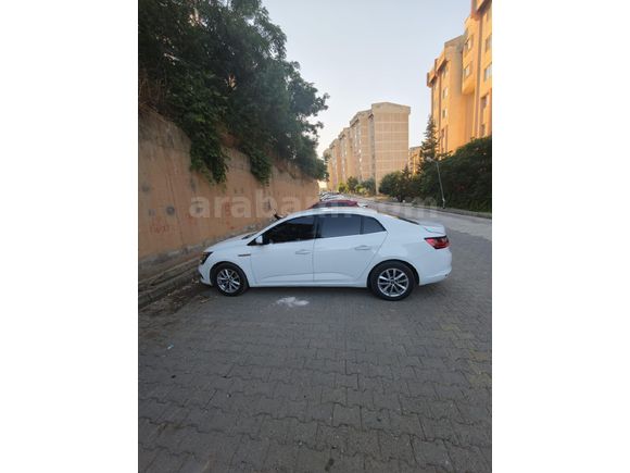 Sahibinden Renault Megane 1.5 Blue DCI Touch 2020 Model