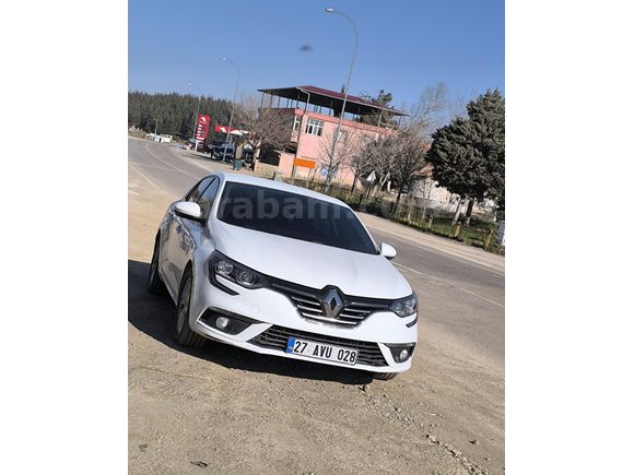 Sahibinden Renault Megane 1.5 Blue DCI Touch 2020 Model