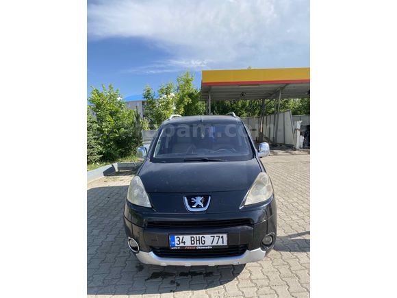 Hatasız Boyasız Peugeot Partner 1.6 HDI Premium Pack 2011 Model  