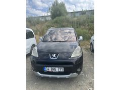Hatasız Boyasız Peugeot Partner 1.6 HDI Premium Pack 2011 Model  