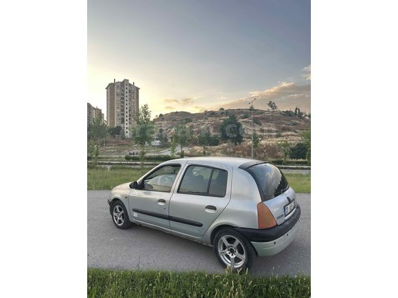 Sahibinden Renault Clio 1.4 RN 1999 Model 
