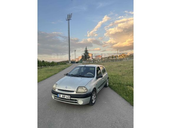 Sahibinden Renault Clio 1.4 RN 1999 Model 