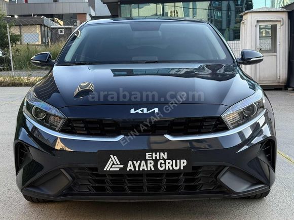 2023 KİA CERATO 1.6 MPİ ELEGANS OTM 49 BİN KM DE BOYASIZ