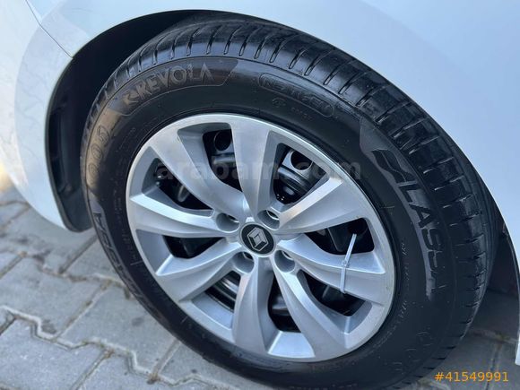 TESLA EKRAN OTOMATİK CLİO 1 PARCA BOYA