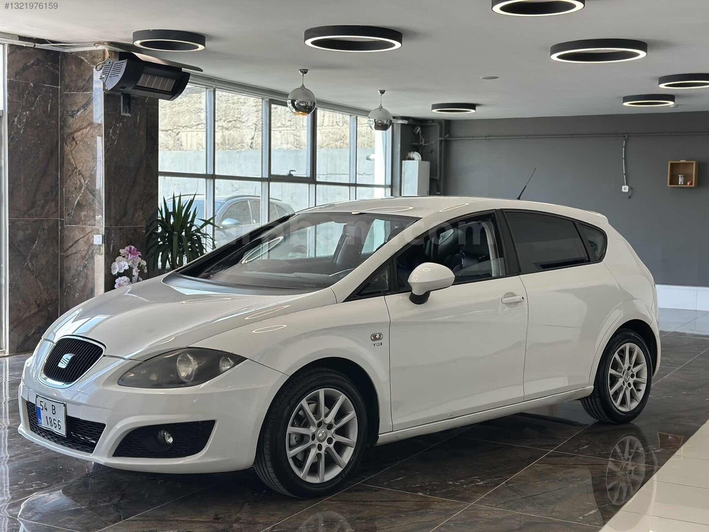 Galeriden Seat Leon 1.2 TSI Style 2011 Model Yozgat 243.000 km Beyaz 6