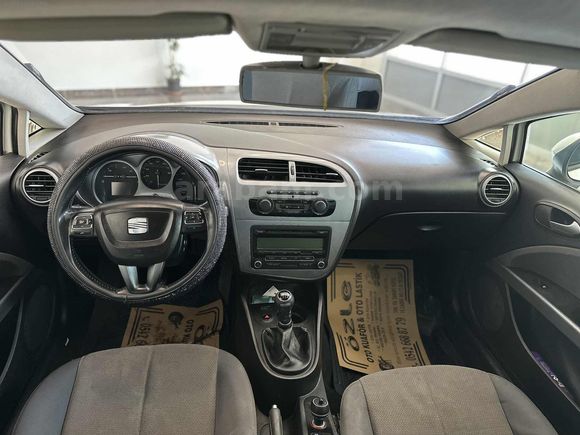 HATASIZ 2011 243.000 KM LEON MANUEL