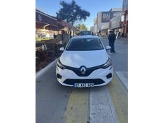 ACİLL DEĞİŞENSİZ Düşük KMli Renault Clio 1.0 SCE JOY 65 BG  2022 Model 