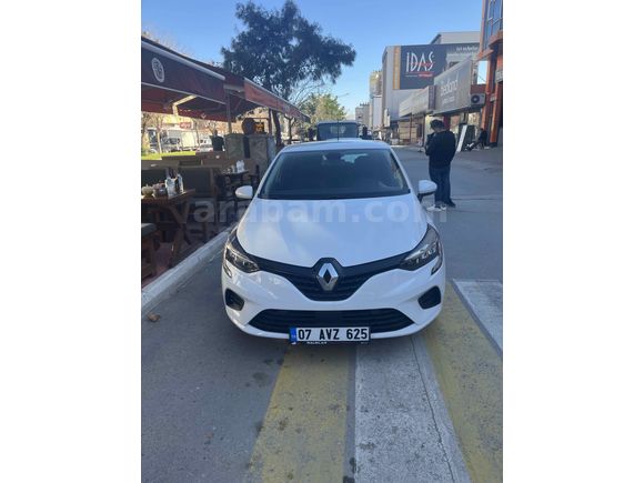 ACİLL DEĞİŞENSİZ Düşük KMli Renault Clio 1.0 SCE JOY 65 BG  2022 Model 