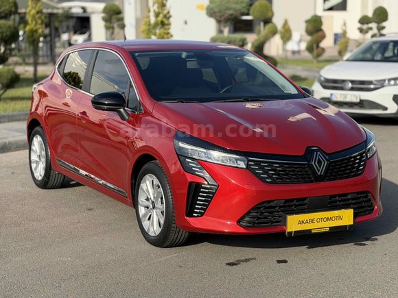 2023 CLİO 1.0 TCE EVOLUTİON OTOMATİK 26BİNKM HATASIZ BOYASIZ