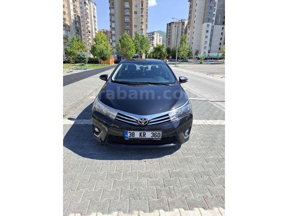 Öğretmenden Toyota Corolla 1.4 D-4D Touch 2015 Model  140.000 km