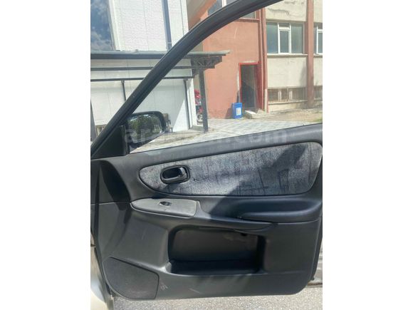 DEĞİŞENSİZ KLİMALI MAZDA 626 