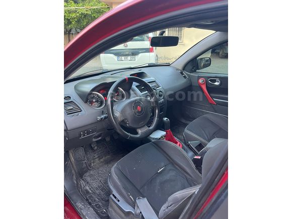 Temiz Bakımlı Megane