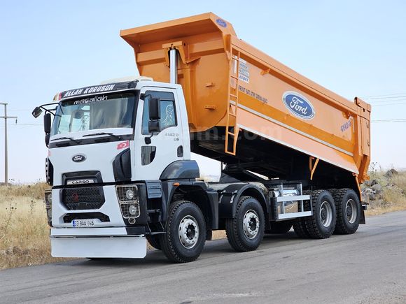 SAHİBİNDEN  DÜŞÜK KM  12 LASTİK SIFIR