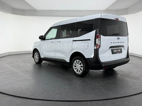 otomobil Ford Tourneo Courier 1.5 EcoBlue Deluxe