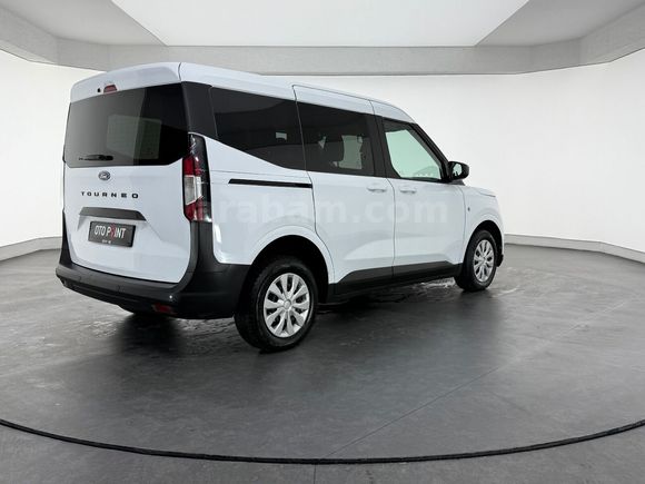 otomobil Ford Tourneo Courier 1.5 EcoBlue Deluxe