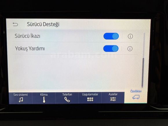 otomobil Ford Tourneo Courier 1.5 EcoBlue Deluxe