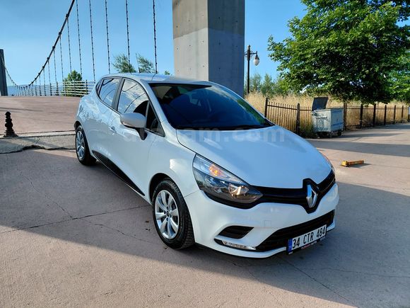 TURHAN AUTODAN 2020 CLİO TURBO BENZİNLİ 90BG MANUEL 128BİN KM