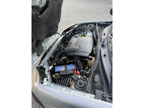 Ünlü otomotiv’den Renault Kangoo Multix 1.5 dCi Authentique 2006 Model  80 hp