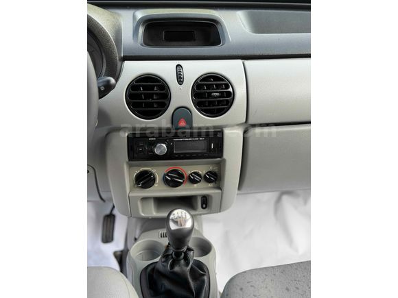 Ünlü otomotiv’den Renault Kangoo Multix 1.5 dCi Authentique 2006 Model  80 hp