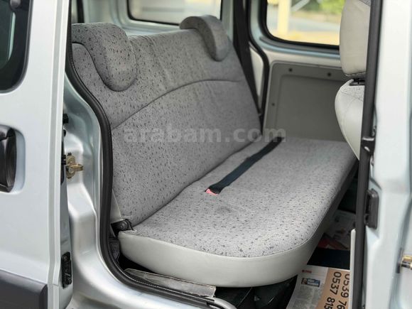 Ünlü otomotiv’den Renault Kangoo Multix 1.5 dCi Authentique 2006 Model  80 hp
