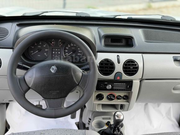 Ünlü otomotiv’den Renault Kangoo Multix 1.5 dCi Authentique 2006 Model  80 hp
