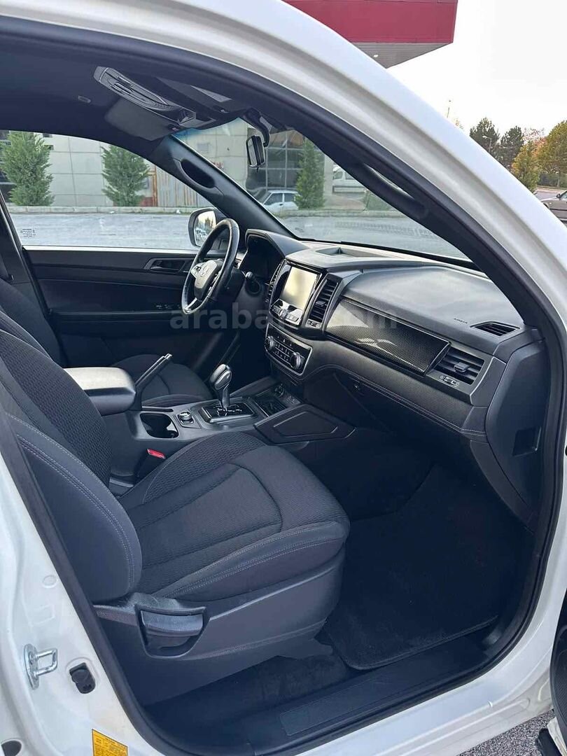 Galeriden KGM SsangYong Musso Grand 2.2 D Platinum 2023 Model Kütahya 103.000 km Beyaz 7