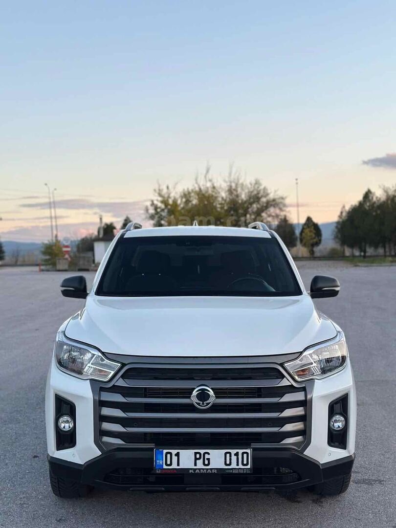 Galeriden KGM SsangYong Musso Grand 2.2 D Platinum 2023 Model Kütahya 103.000 km Beyaz 1