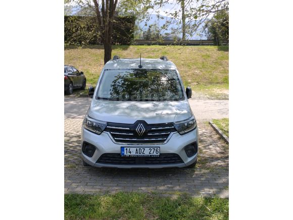 Sahibinden Renault Kangoo Multix 1.5 BluedCi Iconic 2025 Model
