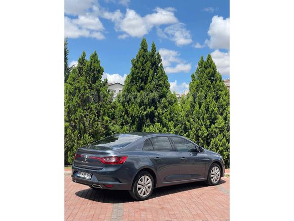 Sahibinden Renault Megane 1.5 Blue DCI Joy 2022 Model 