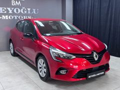 BM BEYOĞLU MOTORS 2023 CLİO OTM. HATASIZ BOYASIZ 48.000KM