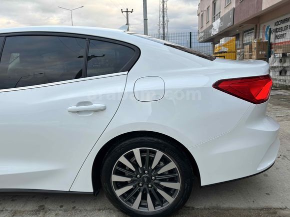 Sahibinden Ford Focus 1.5 TDCi  ecoblue Titanium 2023 Model  43.000 km Beyaz
Ekran 