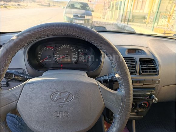 Sahibinden Hyundai Accent 1.3 Admire 2005 Model