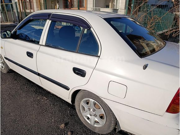 Sahibinden Hyundai Accent 1.3 Admire 2005 Model