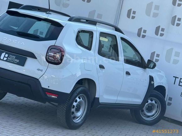 2024 DACİA DUSTER ESSENTİAL HATASIZ-BOYASIZ-4X4-17.500KM