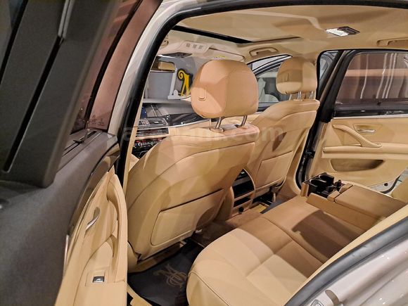 Sahibinden BMW 520i Premium..Full + full.2015 Model