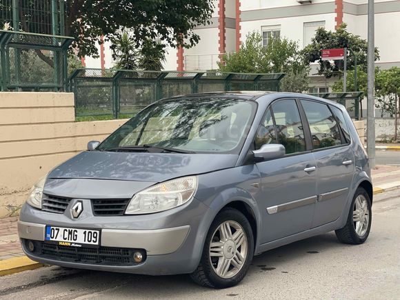 SERİ OTOMOTİV’DEN Renault Scenic 1.6 CAM TAVAN Dynamique 2004 Model Antalya