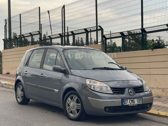 SERİ OTOMOTİV’DEN Renault Scenic 1.6 CAM TAVAN Dynamique 2004 Model Antalya
