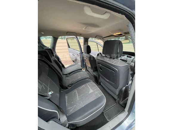 SERİ OTOMOTİV’DEN Renault Scenic 1.6 CAM TAVAN Dynamique 2004 Model Antalya