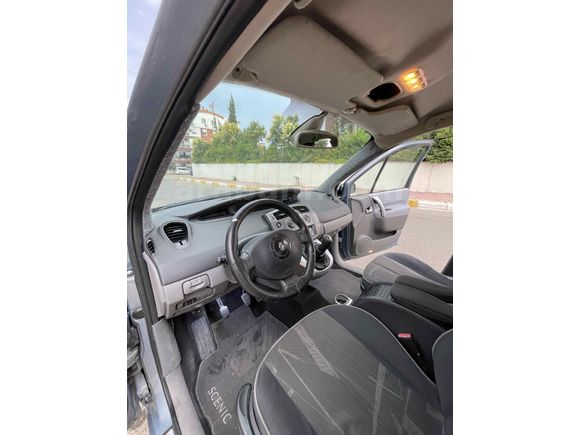 SERİ OTOMOTİV’DEN Renault Scenic 1.6 CAM TAVAN Dynamique 2004 Model Antalya