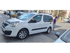 Sahibinden Peugeot Partner 1.6 BlueHDI Allure 2018 Model  207.000 km Beyaz