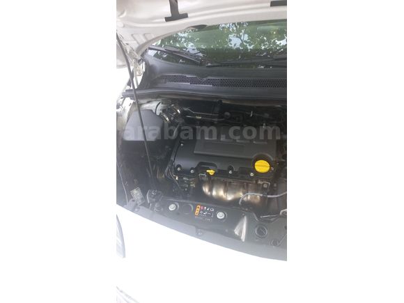 Öğretmenden Satılık 68.000 km Opel Corsa 1.4 Enjoy 2017 Model