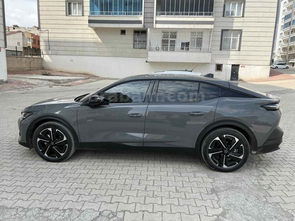 Öğretmenden hatasız Peugeout 408