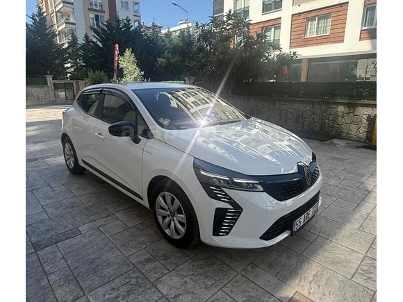 Sahibinden Renault Clio 1.0 TCe Equilibre 2023 Model 