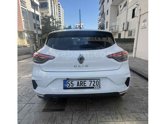 Sahibinden Renault Clio 1.0 TCe Equilibre 2023 Model 