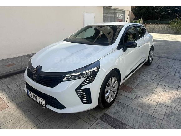 Sahibinden Renault Clio 1.0 TCe Equilibre 2023 Model 