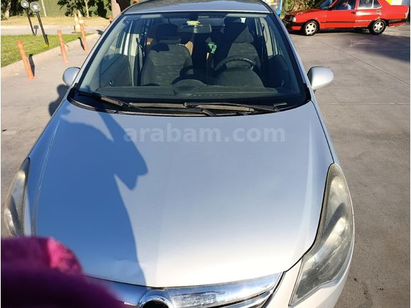 Sahibinden Opel Corsa 1.3 CDTI Essentia 2014 Model  148.000 km Gri (Gümüş)